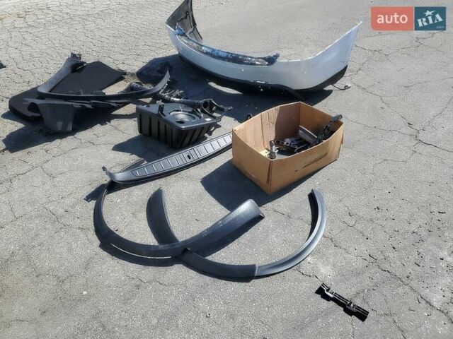 Білий Тесла Модель Х, об'ємом двигуна 0 л та пробігом 27 тис. км за 13600 $, фото 12 на Automoto.ua
