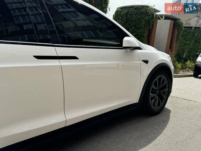 Білий Тесла Модель Х, об'ємом двигуна 0 л та пробігом 17 тис. км за 46900 $, фото 3 на Automoto.ua