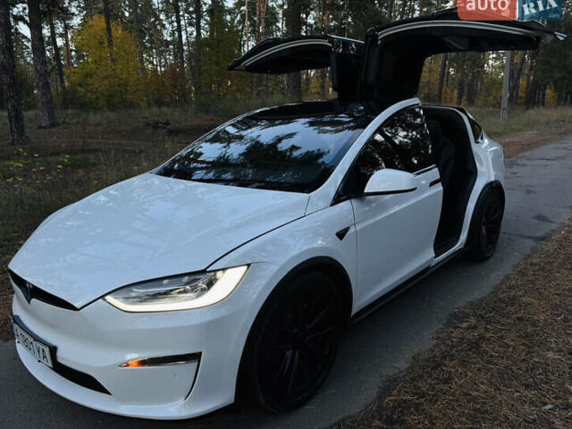 Білий Тесла Модель Х, об'ємом двигуна 0 л та пробігом 14 тис. км за 57000 $, фото 1 на Automoto.ua