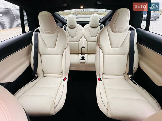 Белый Тесла Модель Х, объемом двигателя 0 л и пробегом 34 тыс. км за 65000 $, фото 27 на Automoto.ua