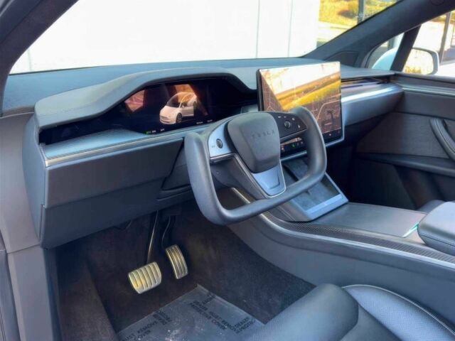 Белый Тесла Модель Х, объемом двигателя 0 л и пробегом 27 тыс. км за 31800 $, фото 5 на Automoto.ua