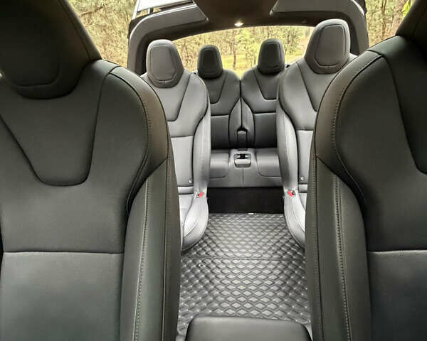 Білий Тесла Модель Х, об'ємом двигуна 0 л та пробігом 70 тис. км за 52500 $, фото 13 на Automoto.ua