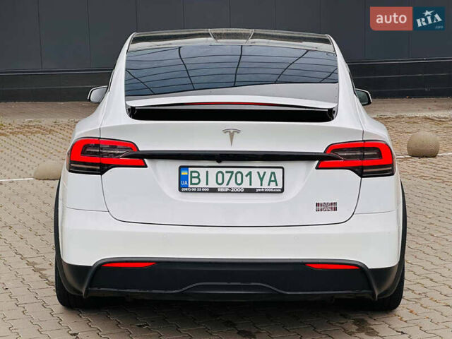 Белый Тесла Модель Х, объемом двигателя 0 л и пробегом 34 тыс. км за 65000 $, фото 14 на Automoto.ua