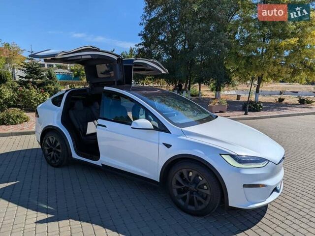 Белый Тесла Модель Х, объемом двигателя 0 л и пробегом 25 тыс. км за 47900 $, фото 3 на Automoto.ua