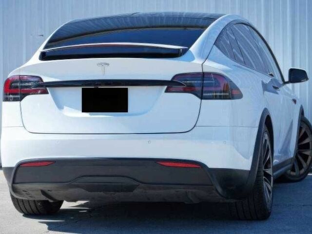 Белый Тесла Модель Х, объемом двигателя 0 л и пробегом 45 тыс. км за 21200 $, фото 3 на Automoto.ua