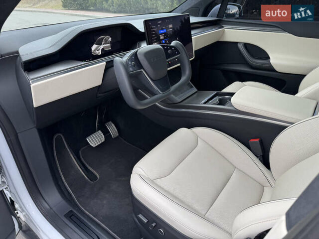 Белый Тесла Модель Х, объемом двигателя 0 л и пробегом 6 тыс. км за 54990 $, фото 16 на Automoto.ua