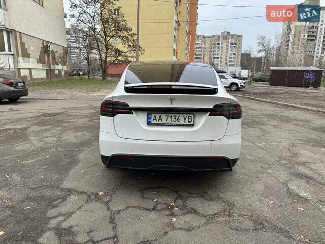 Белый Тесла Модель Х, объемом двигателя 0 л и пробегом 29 тыс. км за 55900 $, фото 5 на Automoto.ua