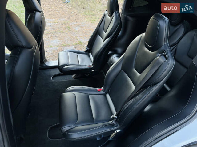 Білий Тесла Модель Х, об'ємом двигуна 0 л та пробігом 14 тис. км за 57000 $, фото 26 на Automoto.ua