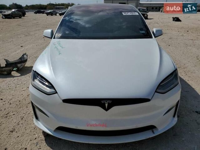 Белый Тесла Модель Х, объемом двигателя 0 л и пробегом 57 тыс. км за 18000 $, фото 4 на Automoto.ua