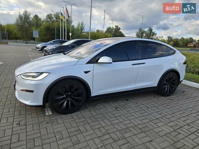 Белый Тесла Модель Х, объемом двигателя 0 л и пробегом 113 тыс. км за 45999 $, фото 2 на Automoto.ua