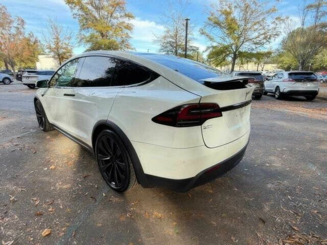 Белый Тесла Модель Х, объемом двигателя 0 л и пробегом 14 тыс. км за 19500 $, фото 6 на Automoto.ua