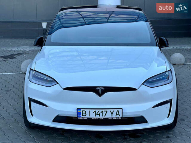 Белый Тесла Модель Х, объемом двигателя 0 л и пробегом 51 тыс. км за 44900 $, фото 5 на Automoto.ua