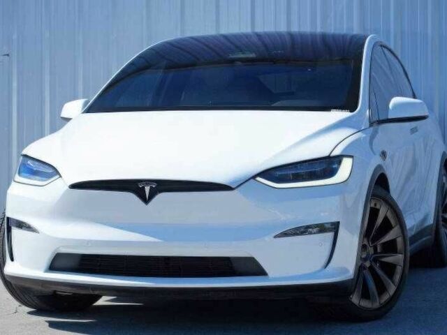 Белый Тесла Модель Х, объемом двигателя 0 л и пробегом 45 тыс. км за 21200 $, фото 2 на Automoto.ua