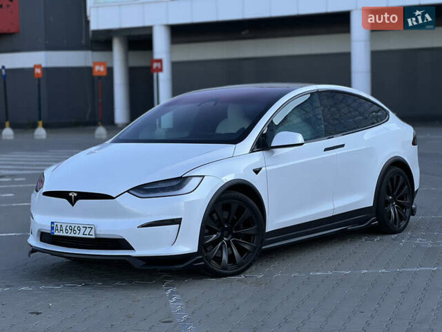 Білий Тесла Модель Х, об'ємом двигуна 0 л та пробігом 76 тис. км за 49000 $, фото 1 на Automoto.ua