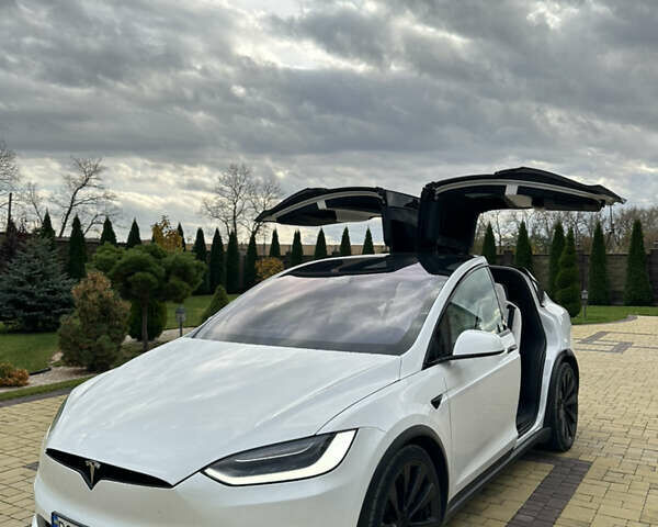 Белый Тесла Модель Х, объемом двигателя 0 л и пробегом 30 тыс. км за 63000 $, фото 4 на Automoto.ua