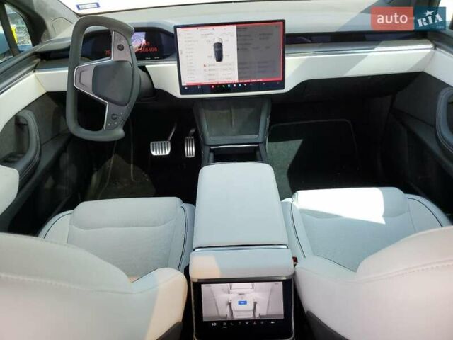 Белый Тесла Модель Х, объемом двигателя 0 л и пробегом 57 тыс. км за 18000 $, фото 7 на Automoto.ua