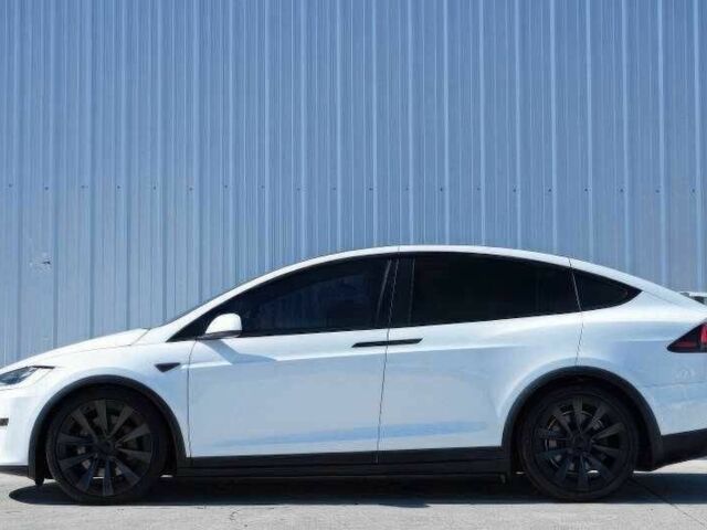 Белый Тесла Модель Х, объемом двигателя 0 л и пробегом 45 тыс. км за 21200 $, фото 6 на Automoto.ua