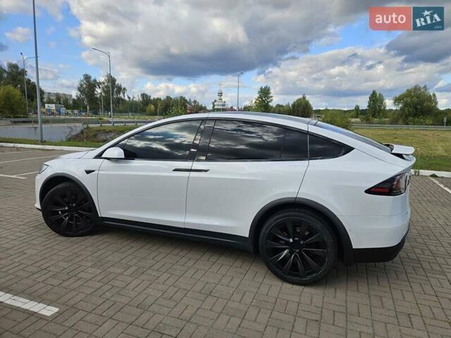 Белый Тесла Модель Х, объемом двигателя 0 л и пробегом 113 тыс. км за 45999 $, фото 6 на Automoto.ua