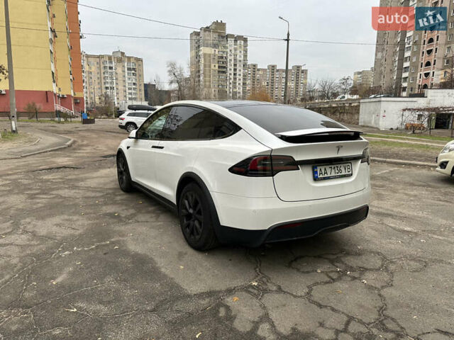 Белый Тесла Модель Х, объемом двигателя 0 л и пробегом 29 тыс. км за 55900 $, фото 6 на Automoto.ua