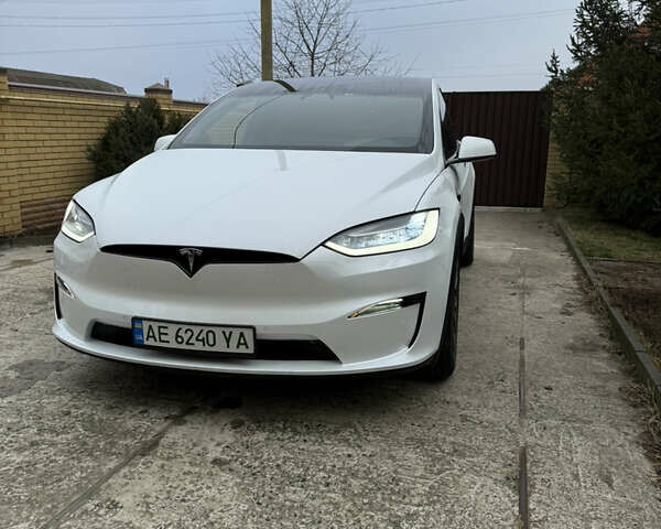 Белый Тесла Модель Х, объемом двигателя 0 л и пробегом 9 тыс. км за 43900 $, фото 2 на Automoto.ua