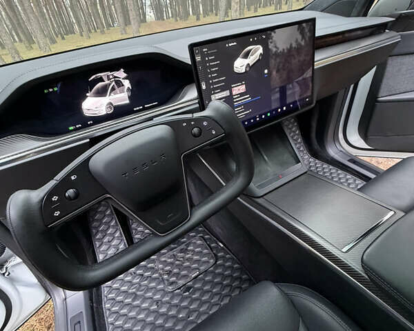 Білий Тесла Модель Х, об'ємом двигуна 0 л та пробігом 70 тис. км за 52500 $, фото 14 на Automoto.ua