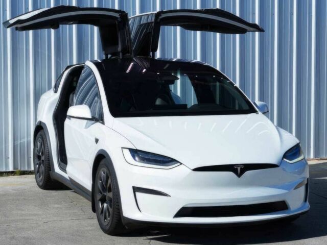 Тесла Модель Х 2022 у Дніпро (Дніпропетровську) на Automoto.ua Білий Тесла Модель Х, об'ємом двигуна 0 л та пробігом 28 тис. км за 10200 $, фото 2 на Automoto.ua