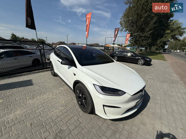 Белый Тесла Модель Х, объемом двигателя 0 л и пробегом 110 тыс. км за 49500 $, фото 4 на Automoto.ua