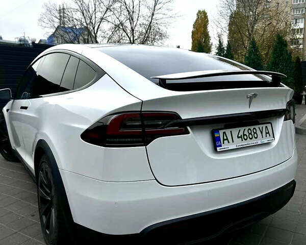 Білий Тесла Модель Х, об'ємом двигуна 0 л та пробігом 20 тис. км за 67500 $, фото 2 на Automoto.ua