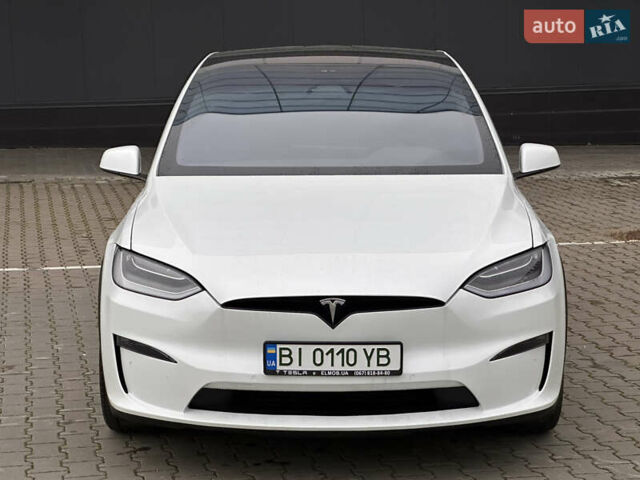 Белый Тесла Модель Х, объемом двигателя 0 л и пробегом 42 тыс. км за 42900 $, фото 4 на Automoto.ua