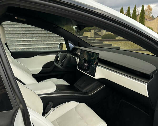 Белый Тесла Модель Х, объемом двигателя 0 л и пробегом 30 тыс. км за 63000 $, фото 19 на Automoto.ua