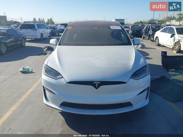 Белый Тесла Модель Х, объемом двигателя 0 л и пробегом 73 тыс. км за 15300 $, фото 9 на Automoto.ua