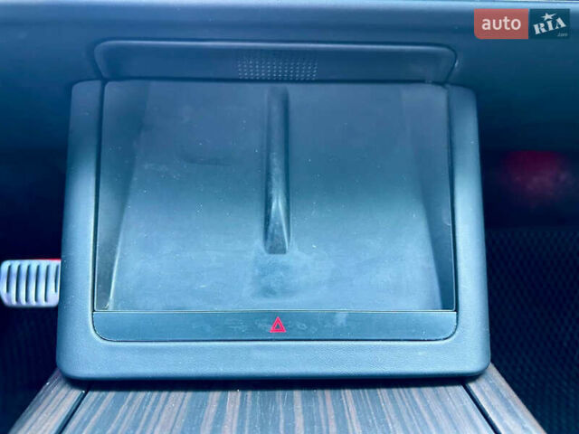 Белый Тесла Модель Х, объемом двигателя 0 л и пробегом 51 тыс. км за 39900 $, фото 25 на Automoto.ua