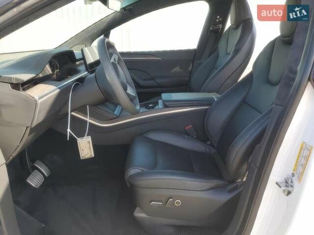 Білий Тесла Модель Х, об'ємом двигуна 0 л та пробігом 27 тис. км за 13600 $, фото 7 на Automoto.ua
