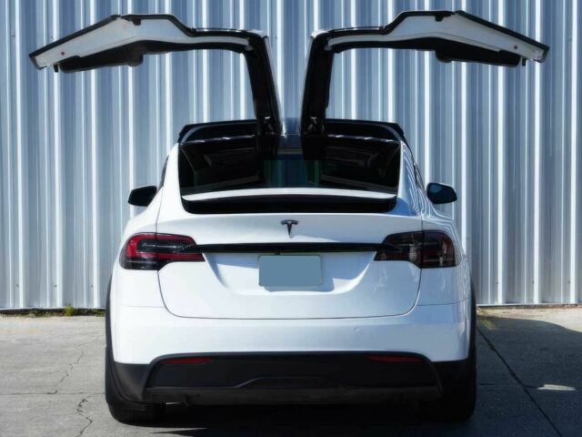 Тесла Модель Х 2022 у Дніпро (Дніпропетровську) на Automoto.ua Білий Тесла Модель Х, об'ємом двигуна 0 л та пробігом 28 тис. км за 10200 $, фото 6 на Automoto.ua