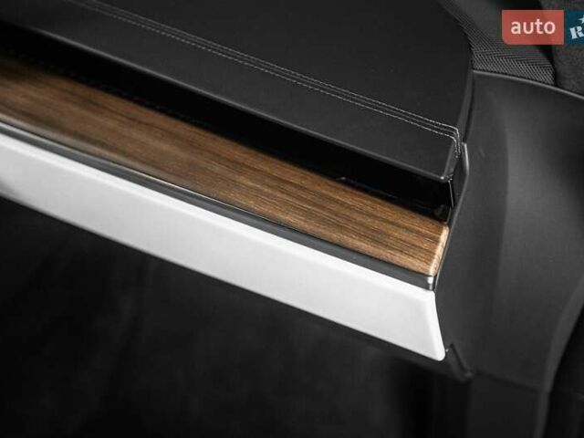 Білий Тесла Модель Х, об'ємом двигуна 0 л та пробігом 25 тис. км за 55900 $, фото 68 на Automoto.ua