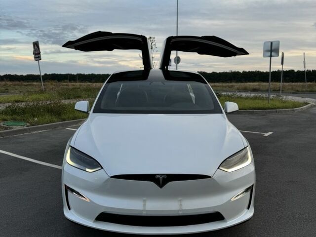Білий Тесла Модель Х, об'ємом двигуна 0 л та пробігом 87 тис. км за 46000 $, фото 1 на Automoto.ua