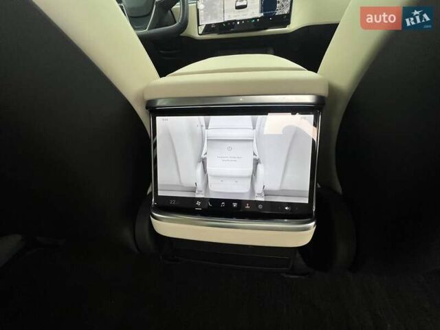 Белый Тесла Модель Х, объемом двигателя 0 л и пробегом 31 тыс. км за 68000 $, фото 27 на Automoto.ua