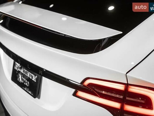 Білий Тесла Модель Х, об'ємом двигуна 0 л та пробігом 25 тис. км за 55900 $, фото 61 на Automoto.ua