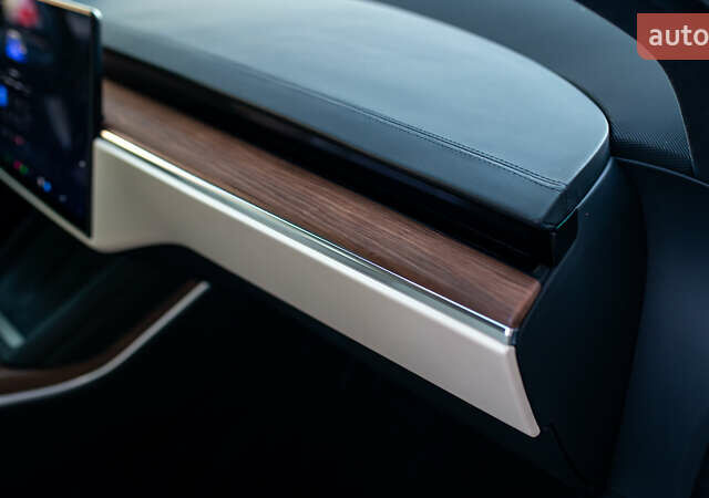 Білий Тесла Модель Х, об'ємом двигуна 0 л та пробігом 54 тис. км за 69000 $, фото 76 на Automoto.ua