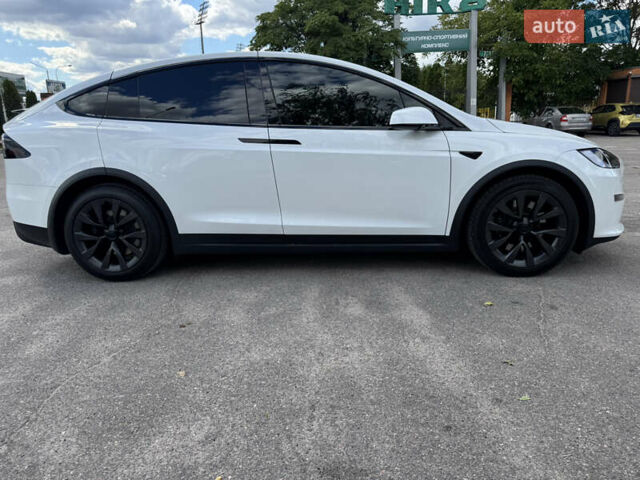 Белый Тесла Модель Х, объемом двигателя 0 л и пробегом 40 тыс. км за 67800 $, фото 2 на Automoto.ua