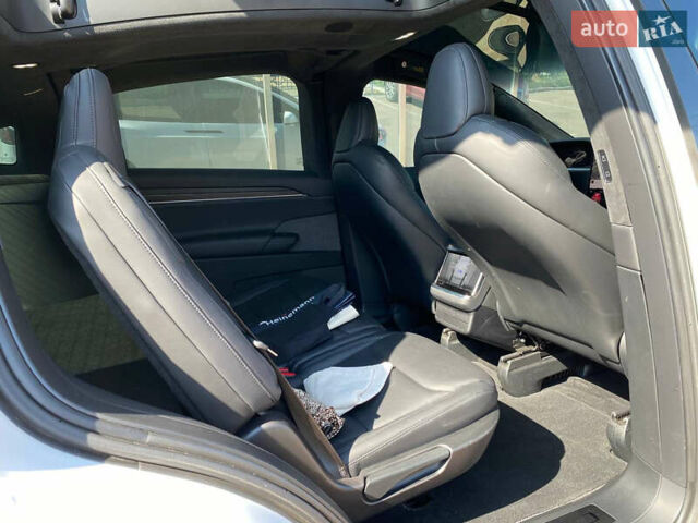 Білий Тесла Модель Х, об'ємом двигуна 0 л та пробігом 45 тис. км за 51900 $, фото 13 на Automoto.ua