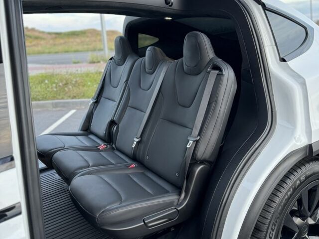 Білий Тесла Модель Х, об'ємом двигуна 0 л та пробігом 87 тис. км за 46000 $, фото 12 на Automoto.ua