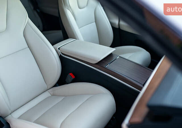 Білий Тесла Модель Х, об'ємом двигуна 0 л та пробігом 54 тис. км за 69000 $, фото 78 на Automoto.ua