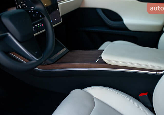 Білий Тесла Модель Х, об'ємом двигуна 0 л та пробігом 54 тис. км за 69000 $, фото 47 на Automoto.ua