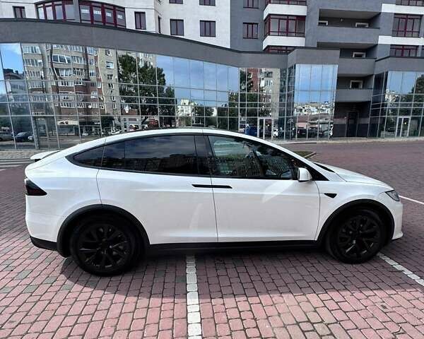 Белый Тесла Модель Х, объемом двигателя 0 л и пробегом 22 тыс. км за 65000 $, фото 5 на Automoto.ua