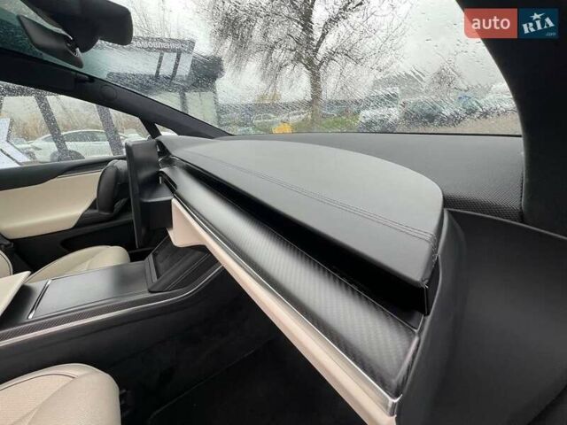 Белый Тесла Модель Х, объемом двигателя 0 л и пробегом 31 тыс. км за 68000 $, фото 33 на Automoto.ua