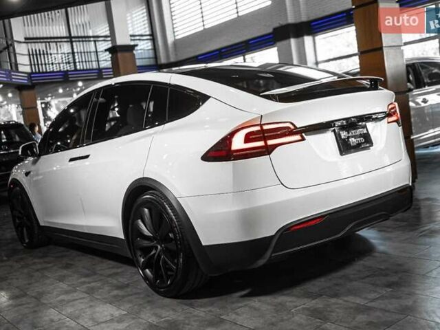 Білий Тесла Модель Х, об'ємом двигуна 0 л та пробігом 25 тис. км за 55900 $, фото 46 на Automoto.ua