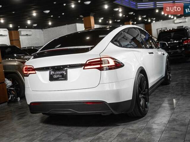 Білий Тесла Модель Х, об'ємом двигуна 0 л та пробігом 25 тис. км за 55900 $, фото 78 на Automoto.ua