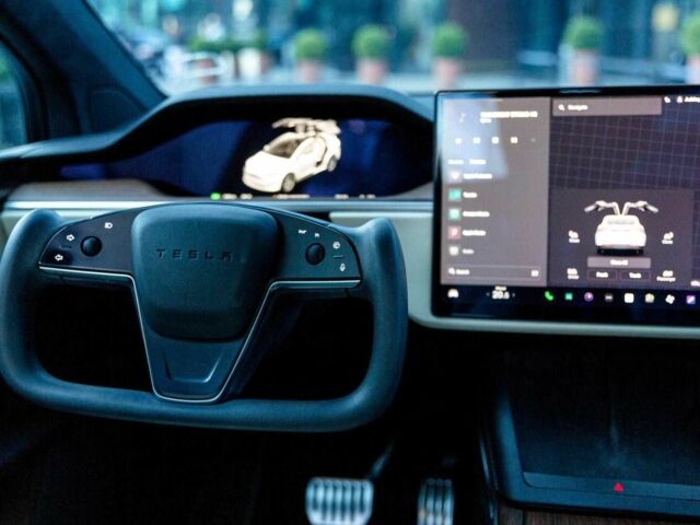 Білий Тесла Модель Х, об'ємом двигуна 1 л та пробігом 27 тис. км за 29800 $, фото 10 на Automoto.ua