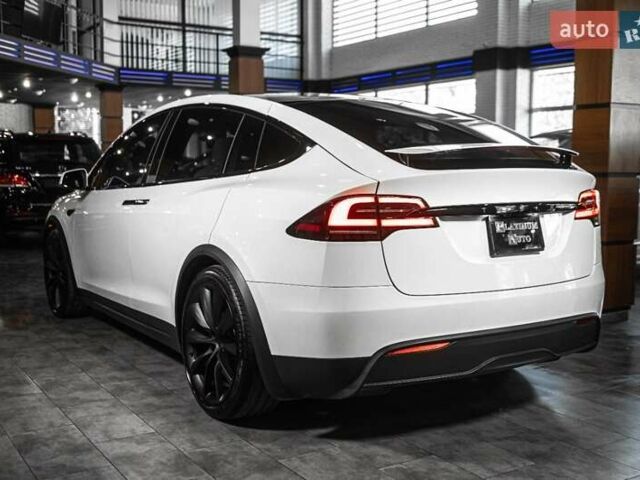 Білий Тесла Модель Х, об'ємом двигуна 0 л та пробігом 25 тис. км за 55900 $, фото 51 на Automoto.ua